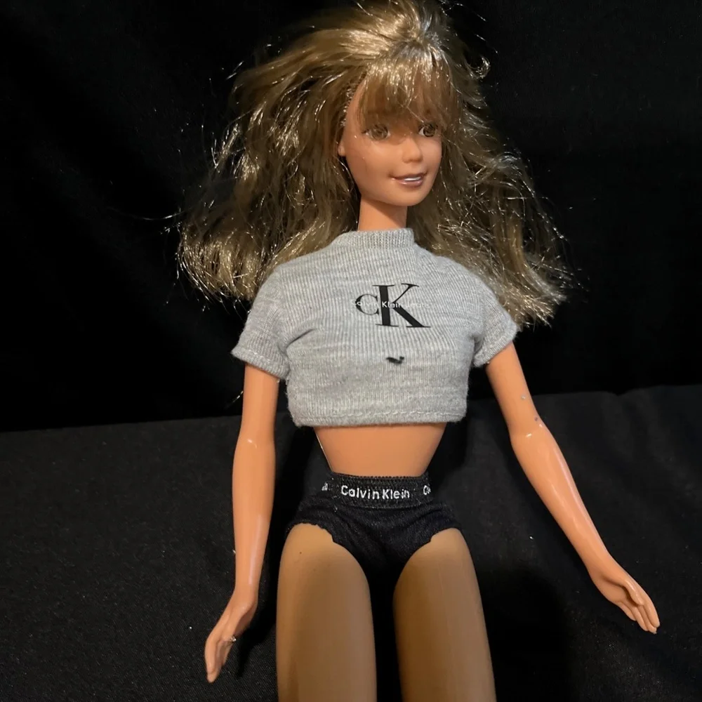 Cute Vintage 1996 Mattel Calvin Klein Jeans Barbie Doll - Picture 5 of 6